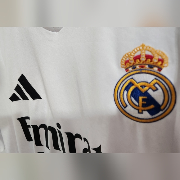 Mbappe Real Madrid 24/25 Home Jersey XL - Picture 2 of 9